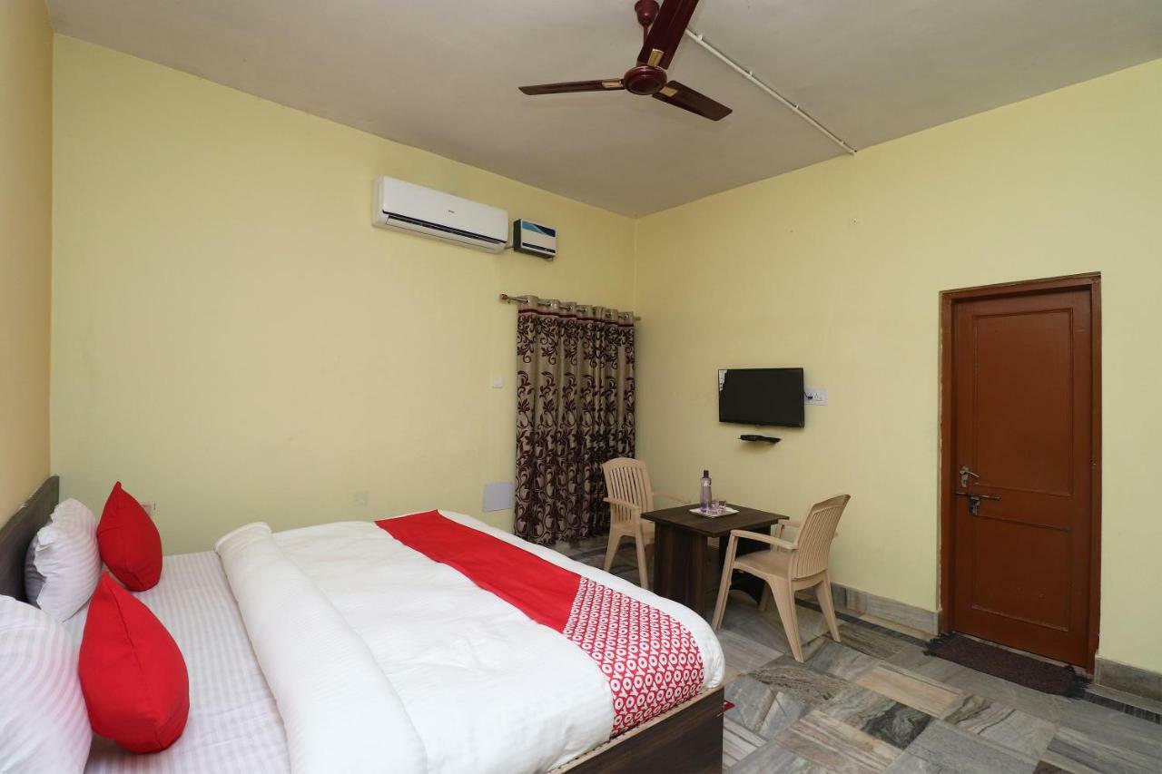 Oyo 35736 Shree Jagannath Lodge Purî Extérieur photo